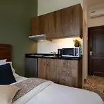 Madam Laylas Studio 405 In Mar Mikhael